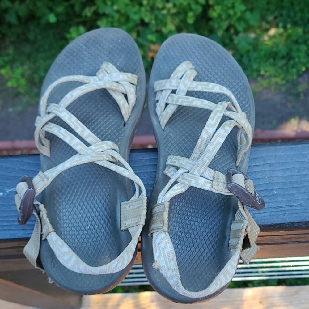 Sandles